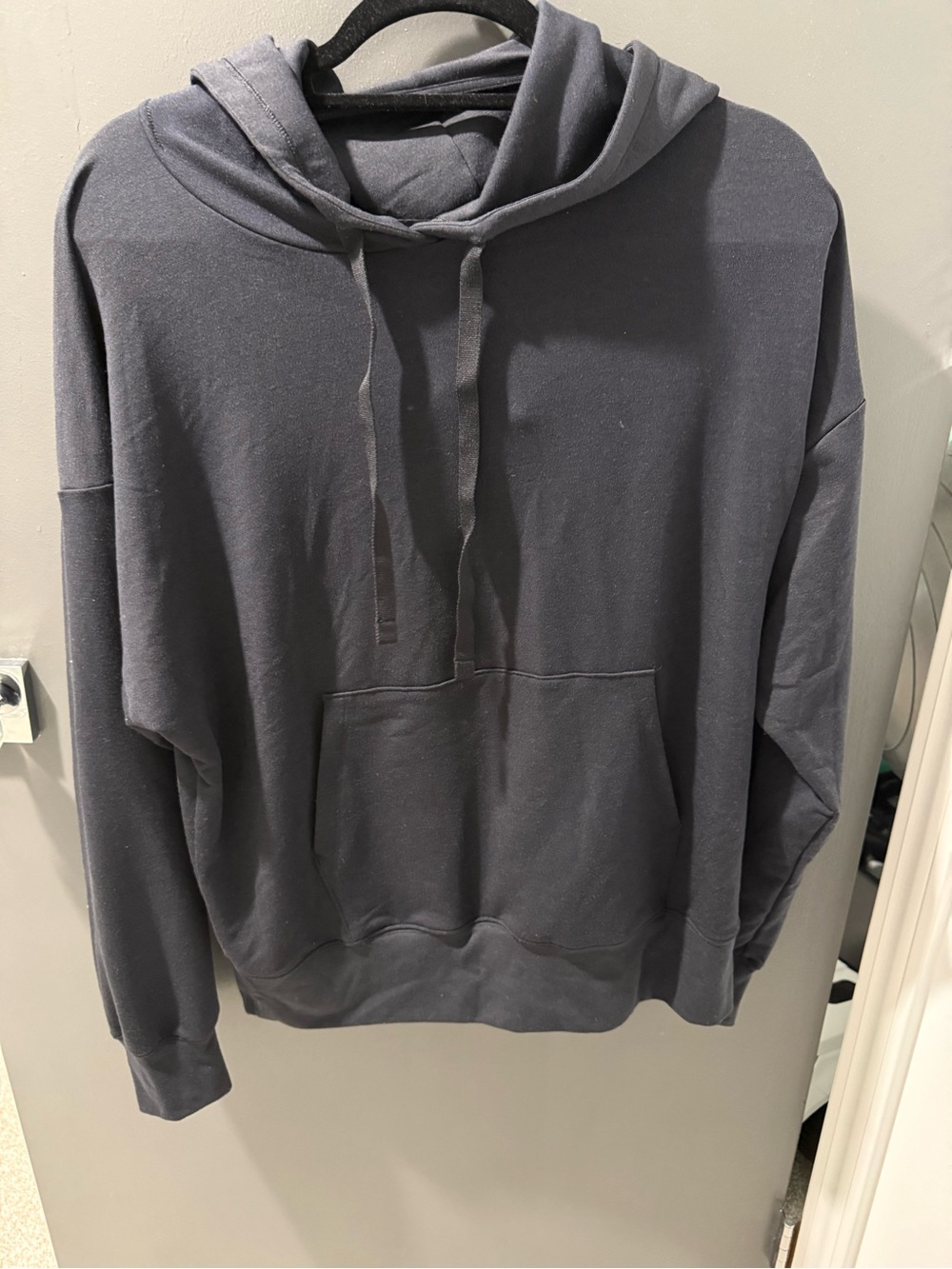 ALO Women’s Hooded Pullover Sweatshirt - Black